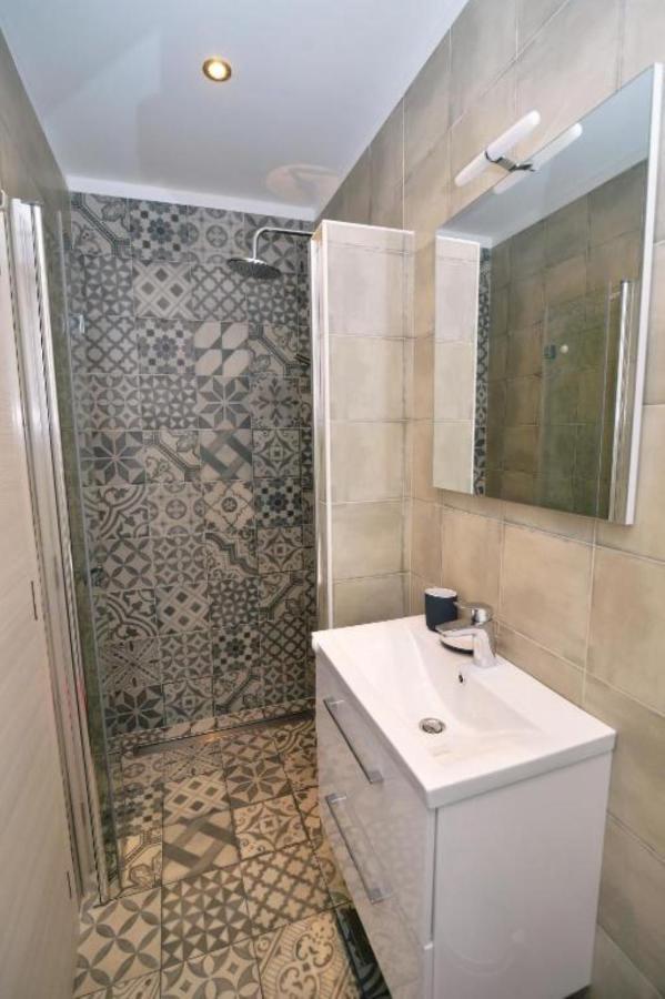 Apartments Knezgrad ロヴラン エクステリア 写真